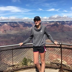 Meet your Posher, Ella